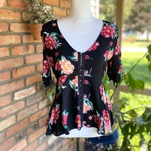 Romantic Derek Heart Top